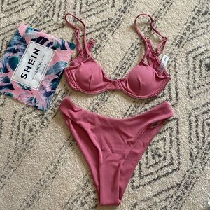 NWT Ribbed Underwire Bikini